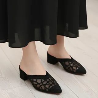 صندل نگینی