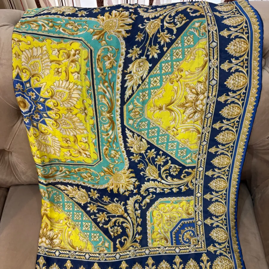 روسری ساتن