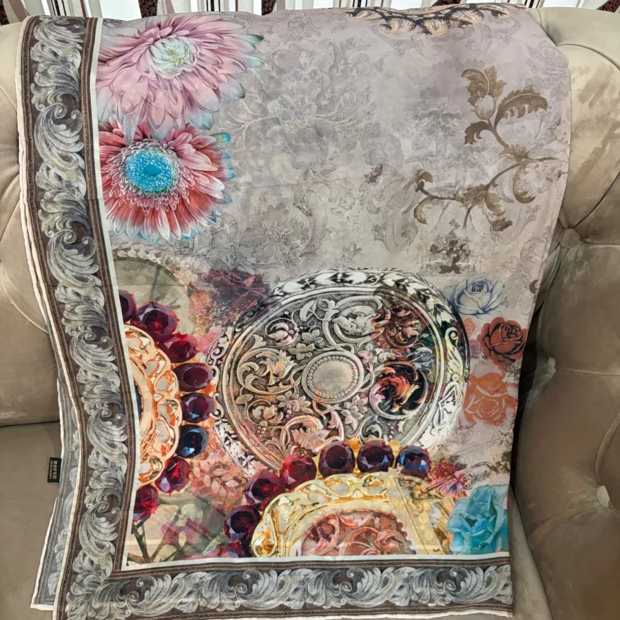 روسری طرح دار