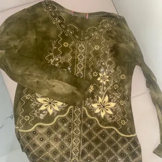 پیراهن مخمل