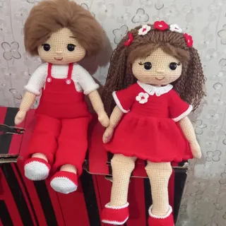 عروسک دستبافت زیبا یک عدد