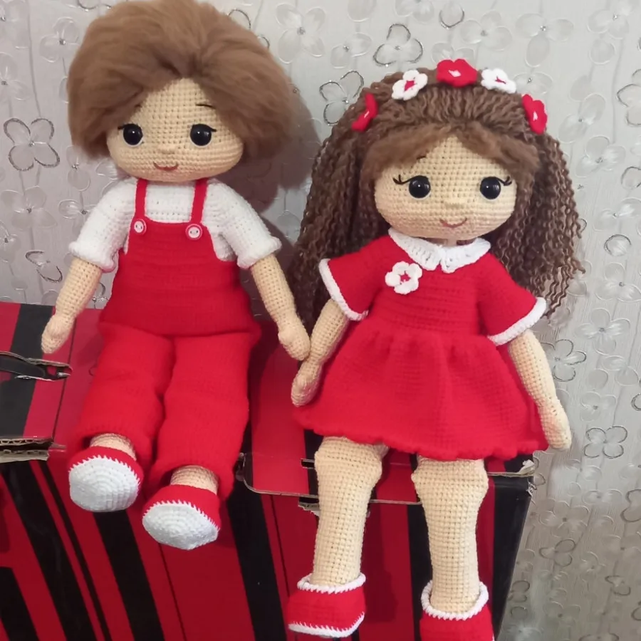 عروسک دستبافت زیبا یک عدد
