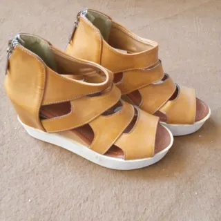 صندل لژدار
