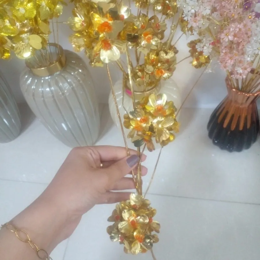 گل طلایی