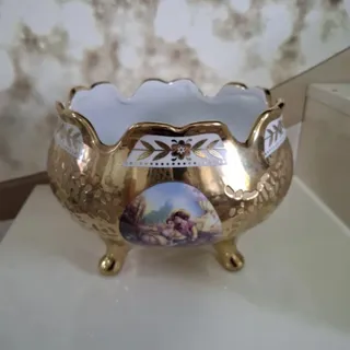 آجیل خوری طلایی