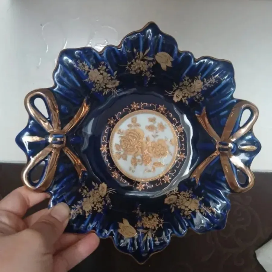 شکلات خوری