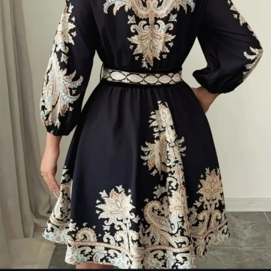لباس عروسکی