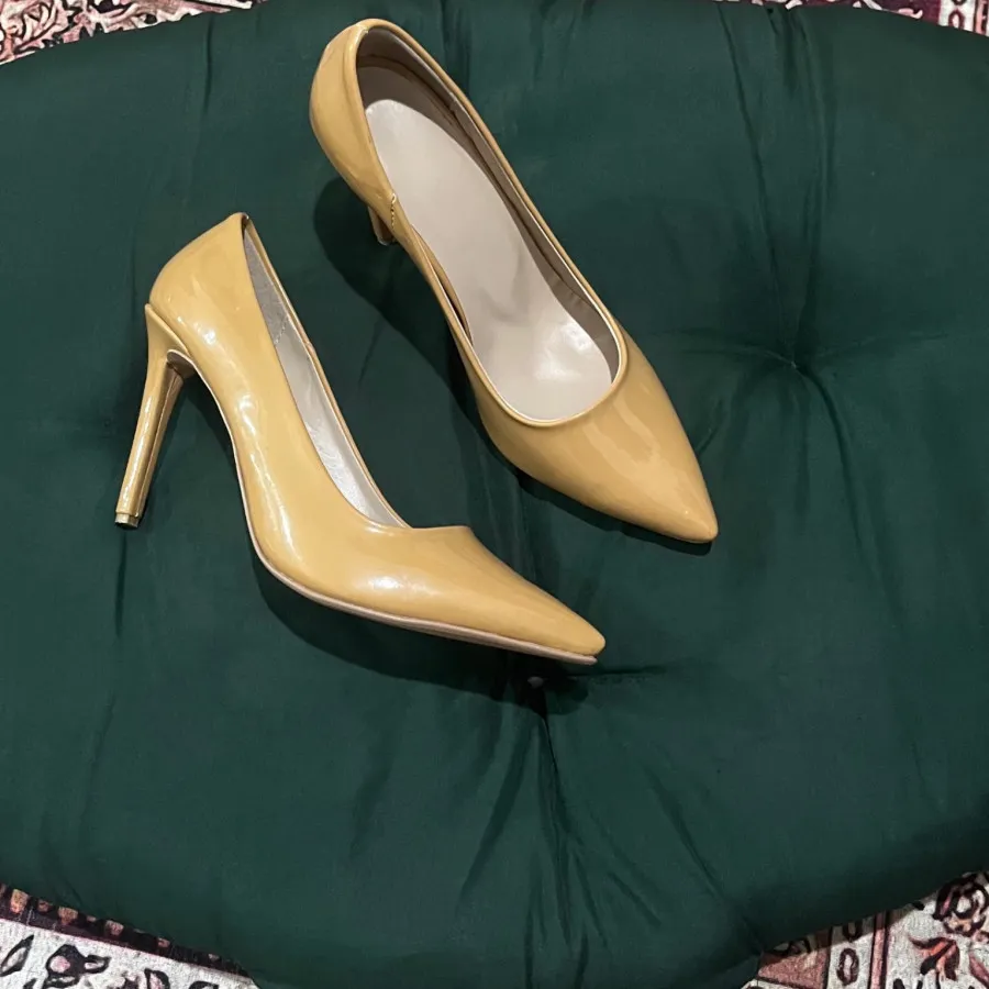 استلیتو رنگ هانی بژ
