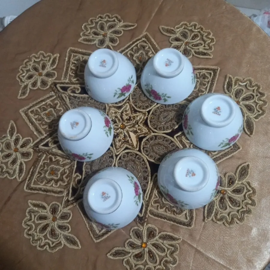 پیاله گل سرخ قدیمی