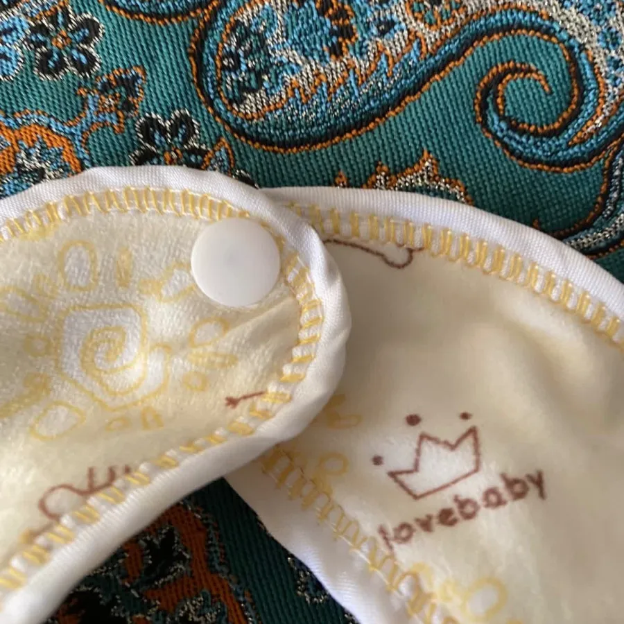 پیشبند نوزادی