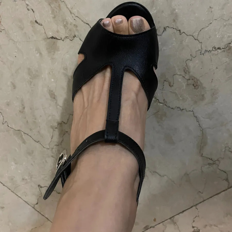 کفش پاشنه بلند