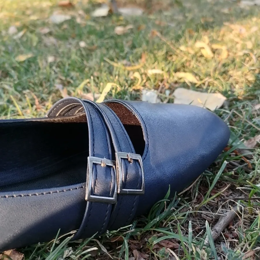 کفش سرمه‌ای بالرین