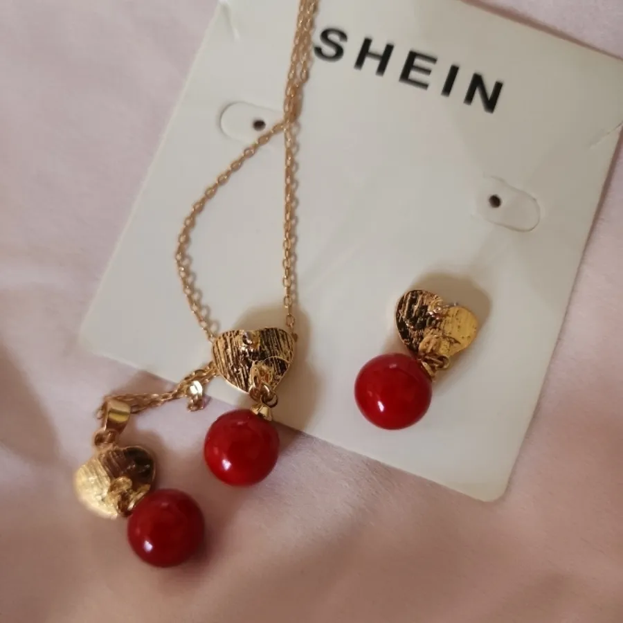 نیم ست Cherry قلب Shein