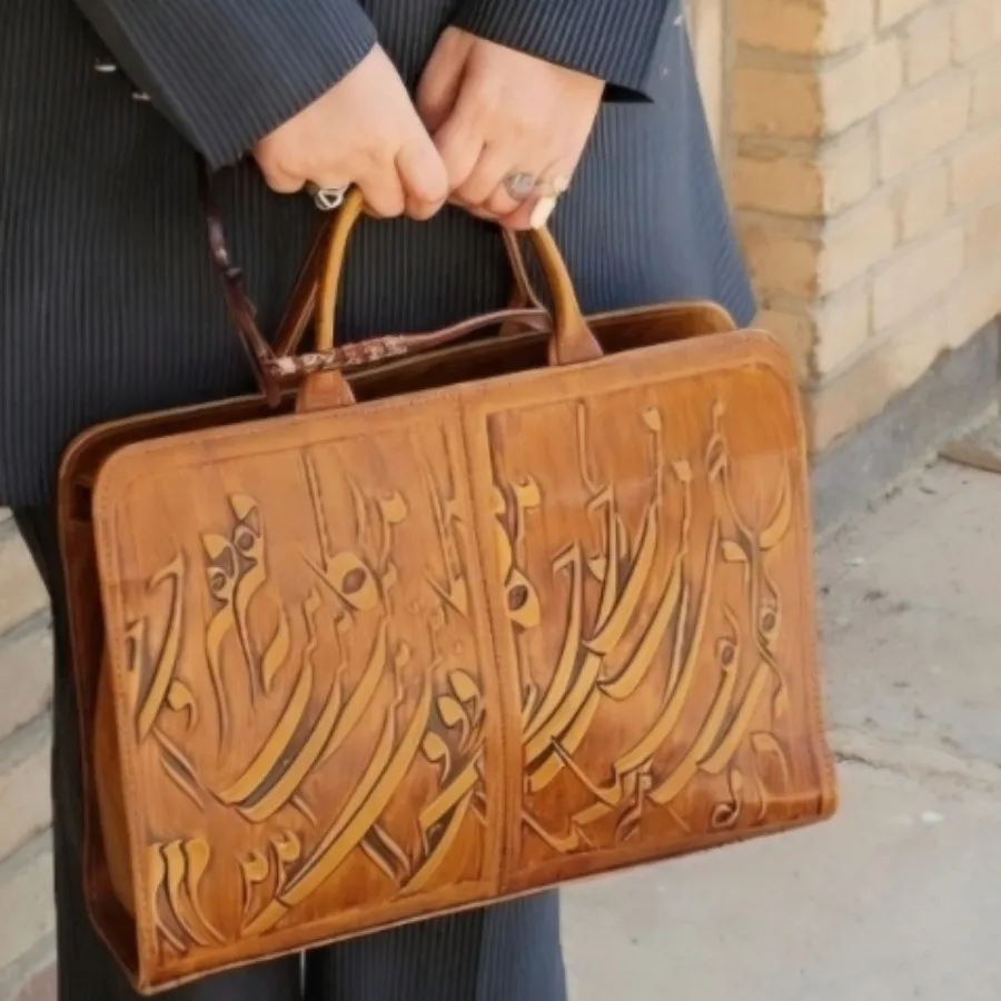 کیف کاملا چرم نگار