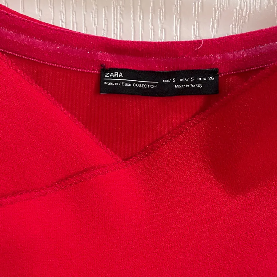 پیراهن قرمز zara