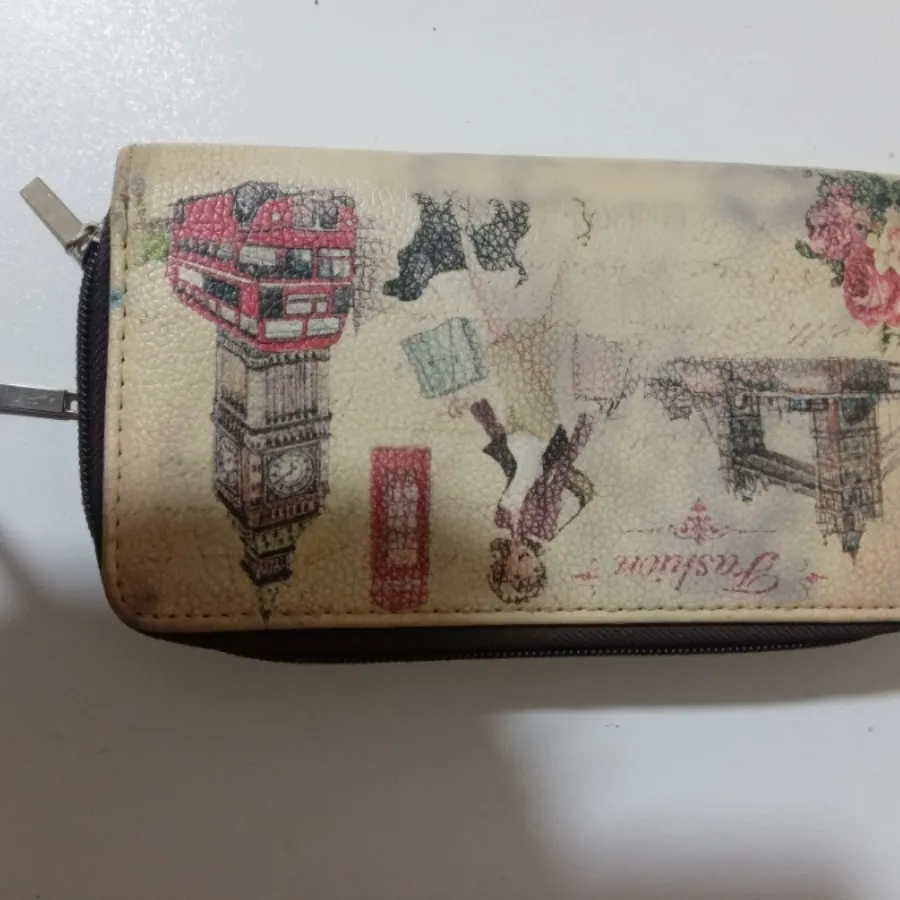 کیف پول زنانه
