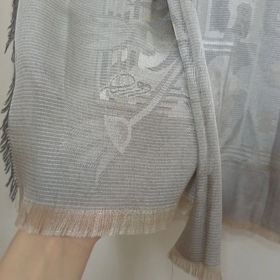 روسری قواره‌دار