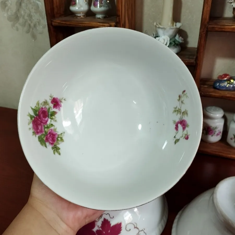 کاسه آبگوشت خوری