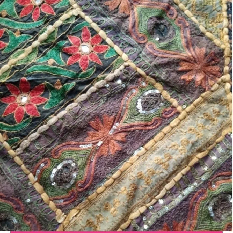 رومیزی سوزن دوزی