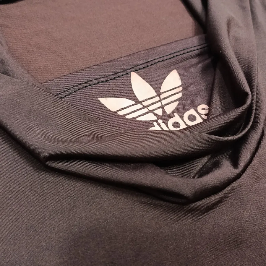 تاپ adidas سایز 38