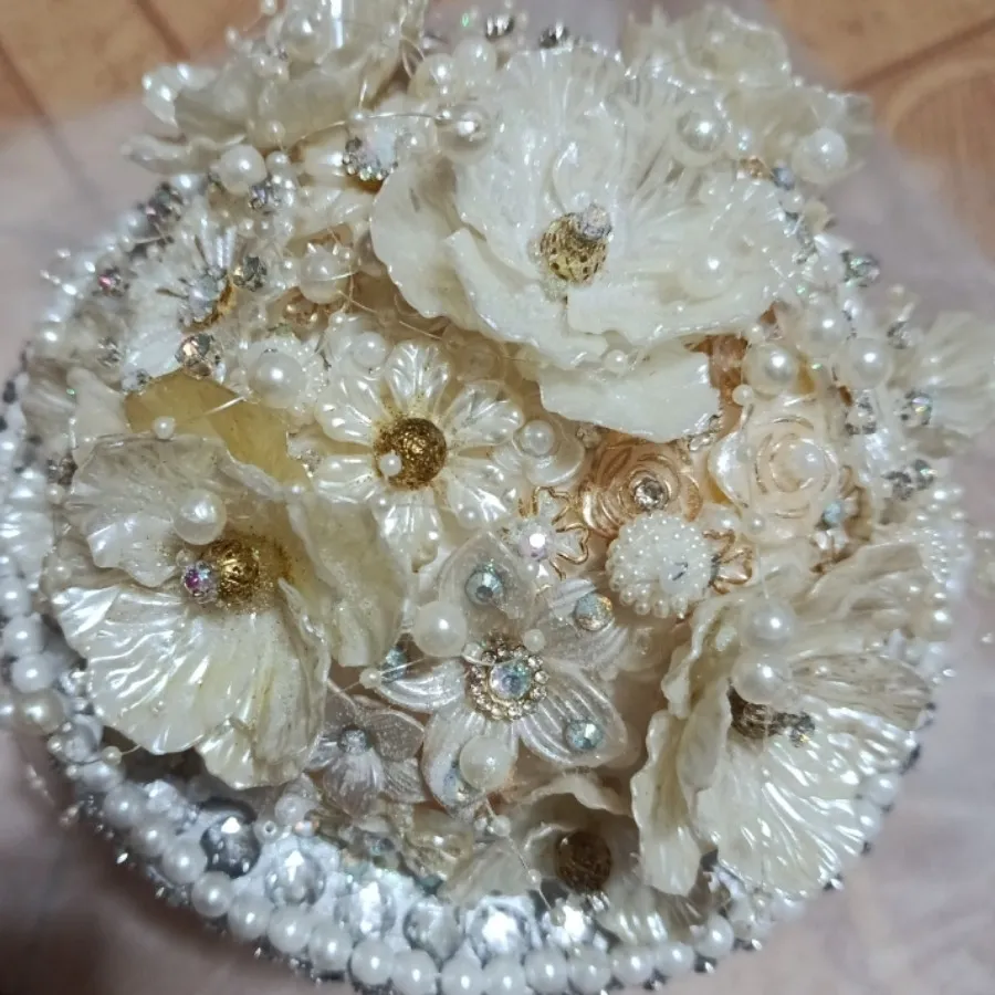 دسته گل عروس کریستالی