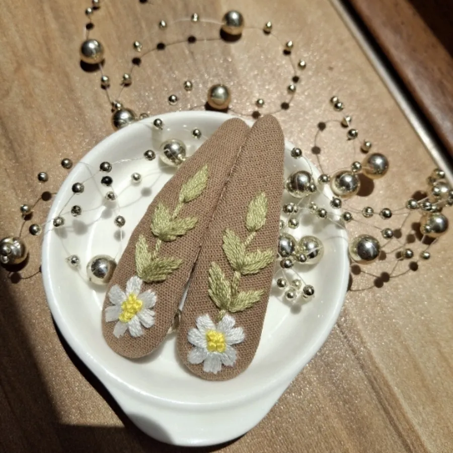 سنجاق تق تقی گلدوزی