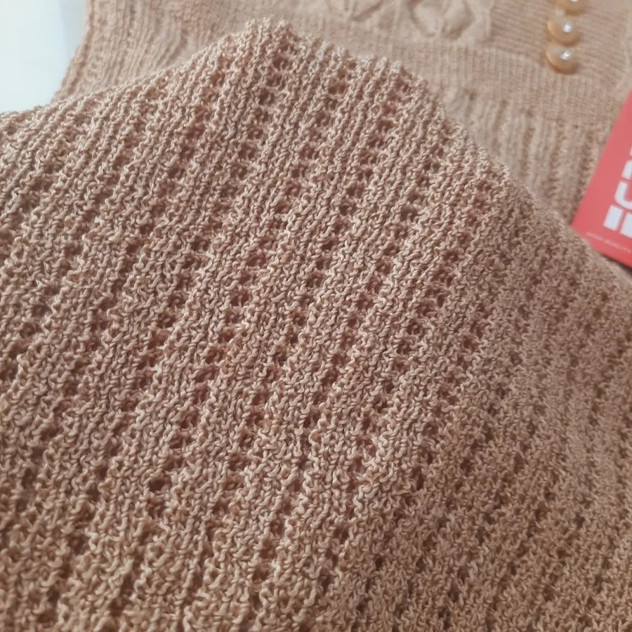 تاپ بلوز کرم کلاسیک
