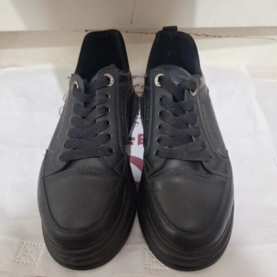 کتونی مشکی ساده