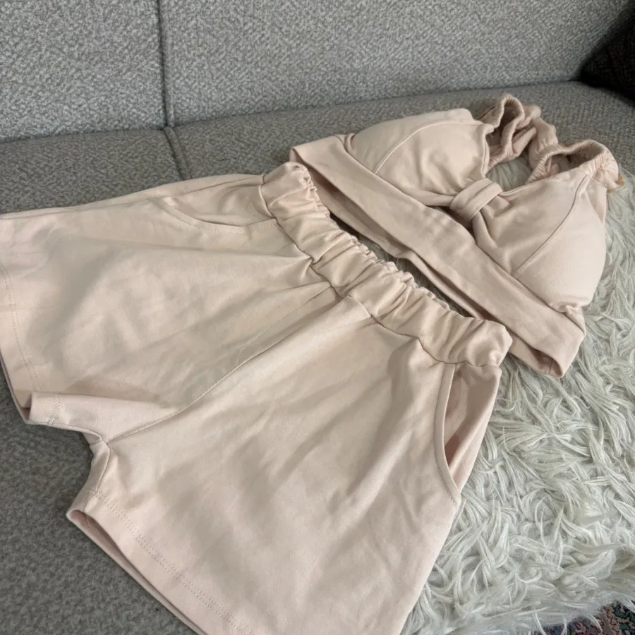 ست تاپ و شلوارک