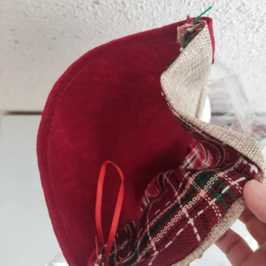 جای کادو یا اویز