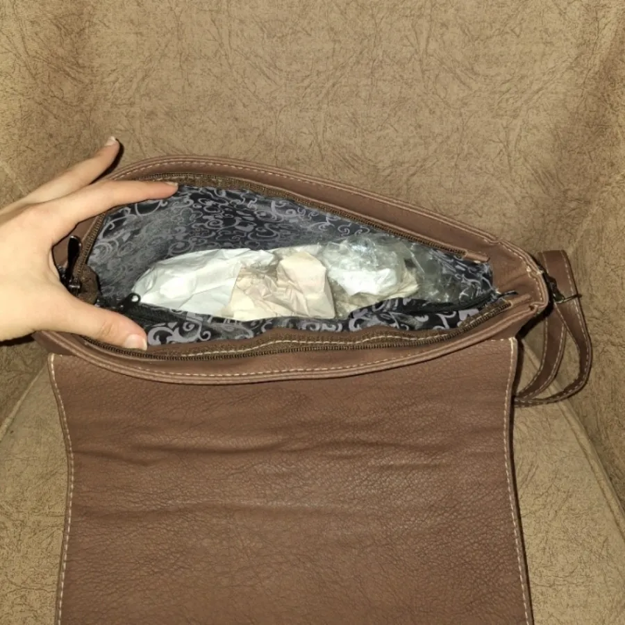 کیف قهوه ای