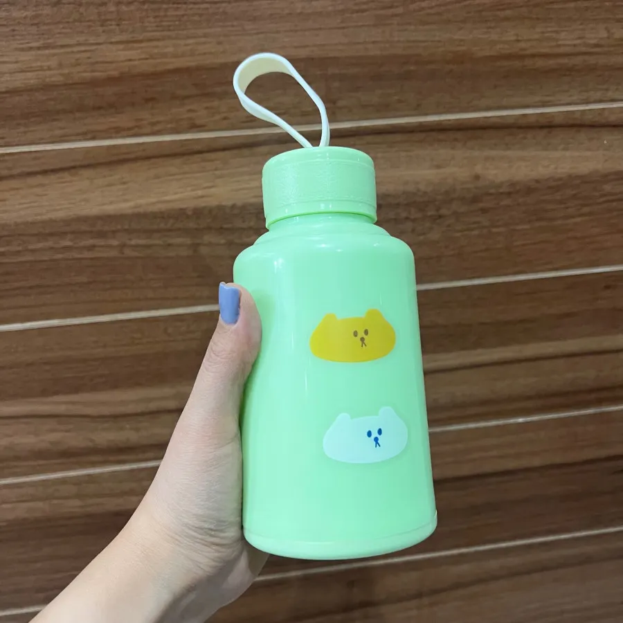بطری آب شیشه ای