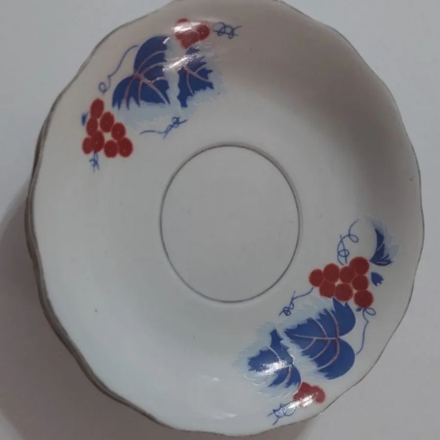 نعلبکی انگوری قدیمی
