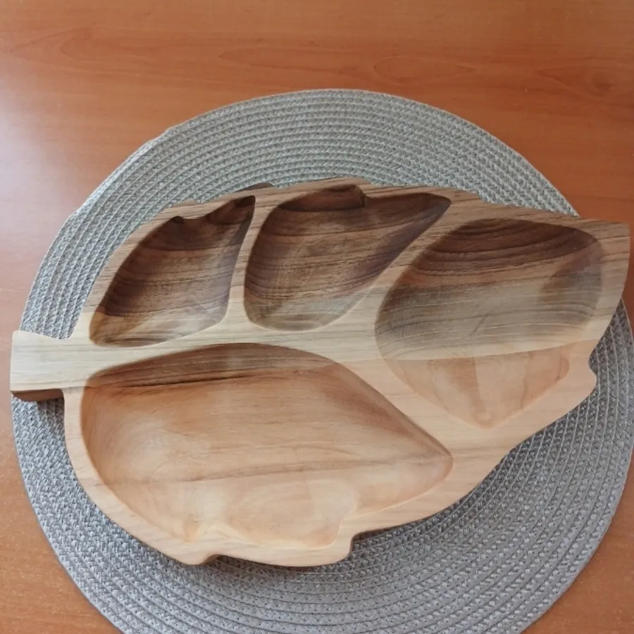 اردو خوری چوبی برگی