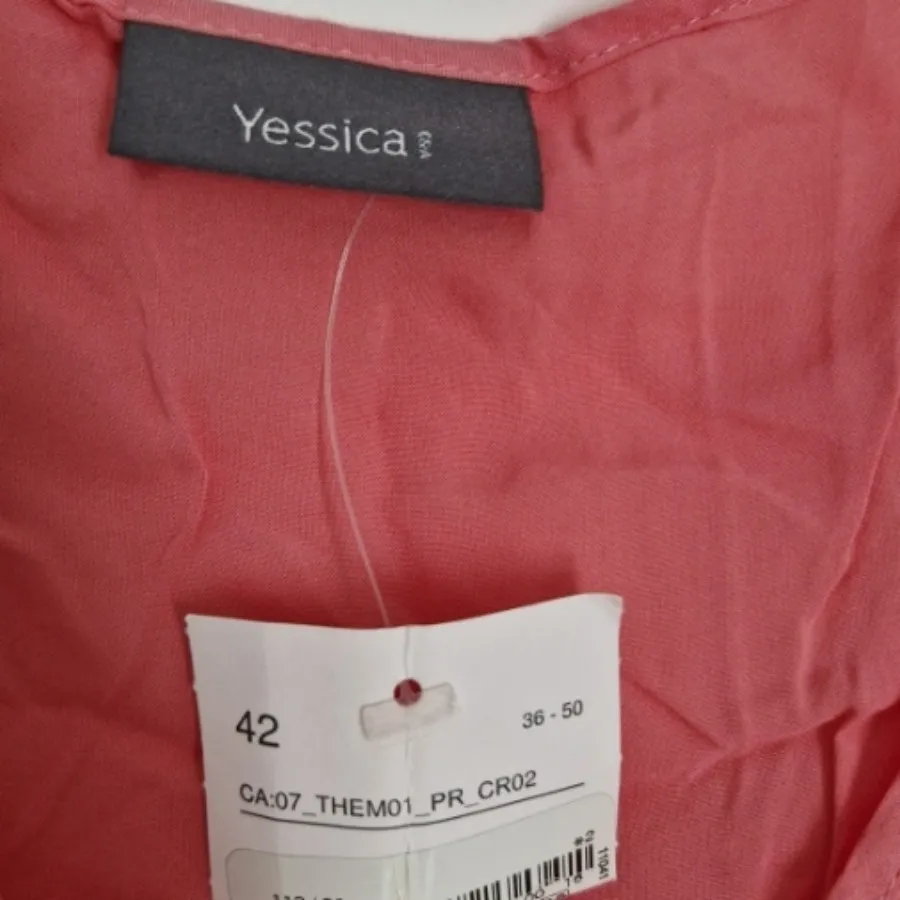 تاپ Yessica
