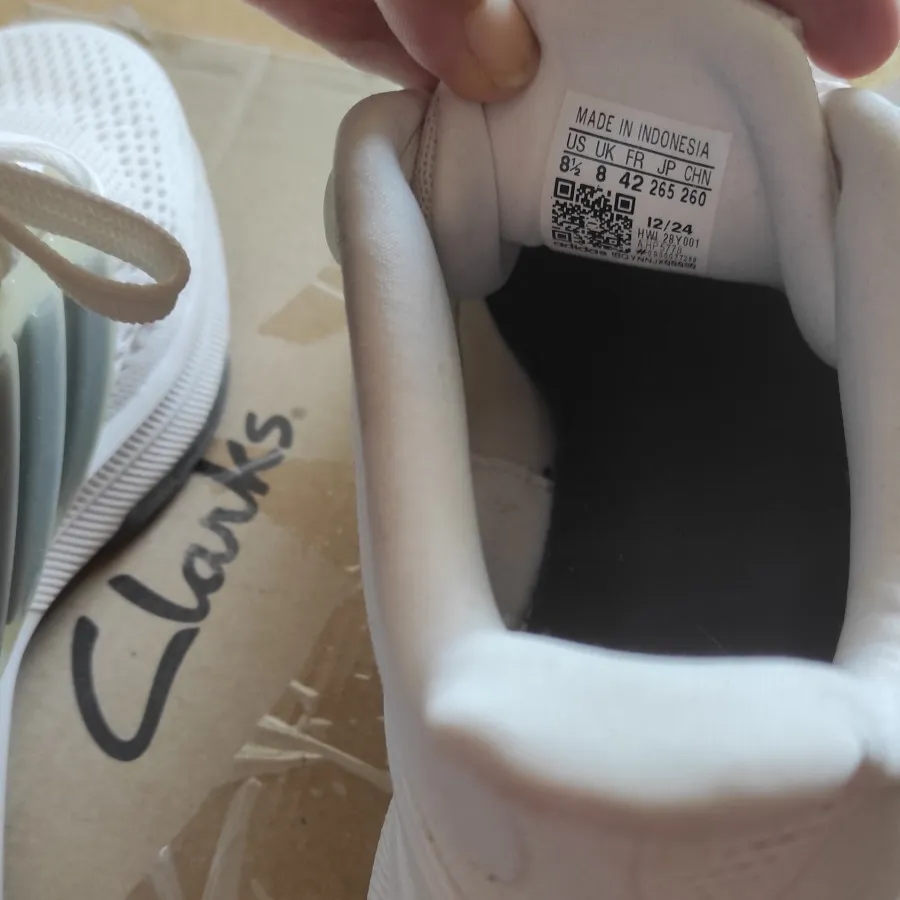 کتونی اصل Clarks مدل