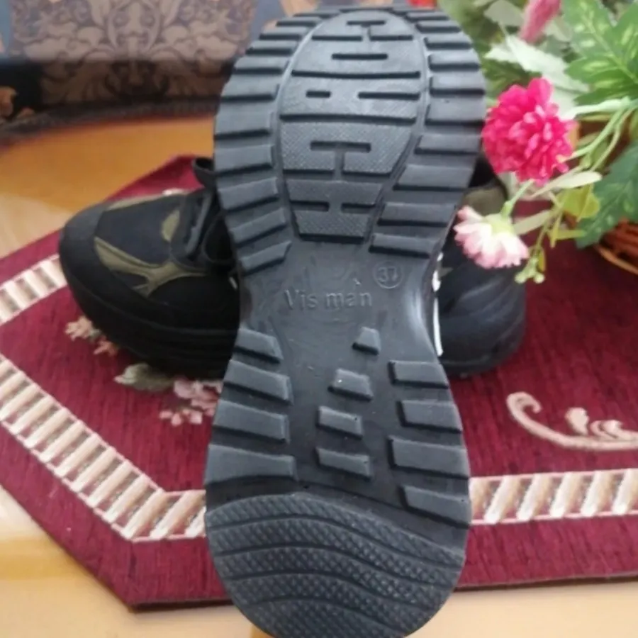 کتونی بچگانه