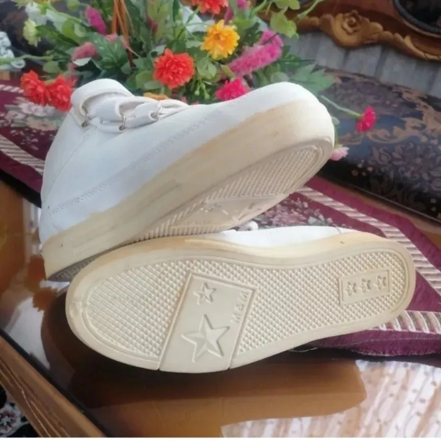 کتونی اسپرت لاگوست