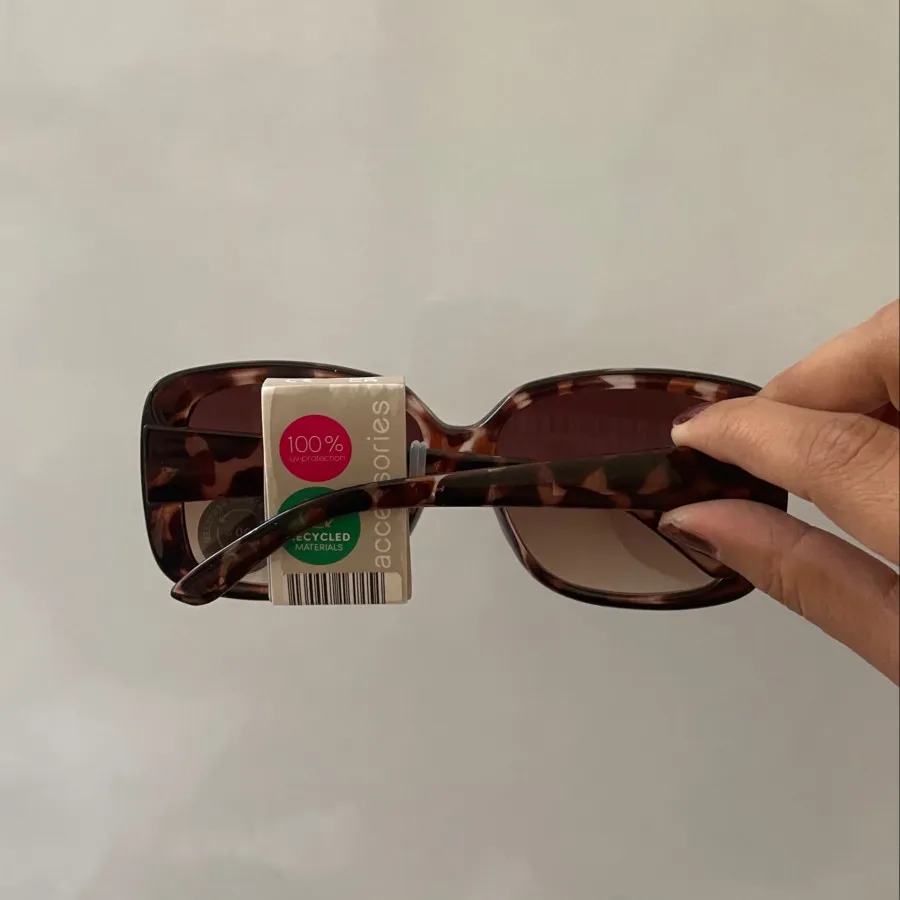 عینک برنداکسسوری المان