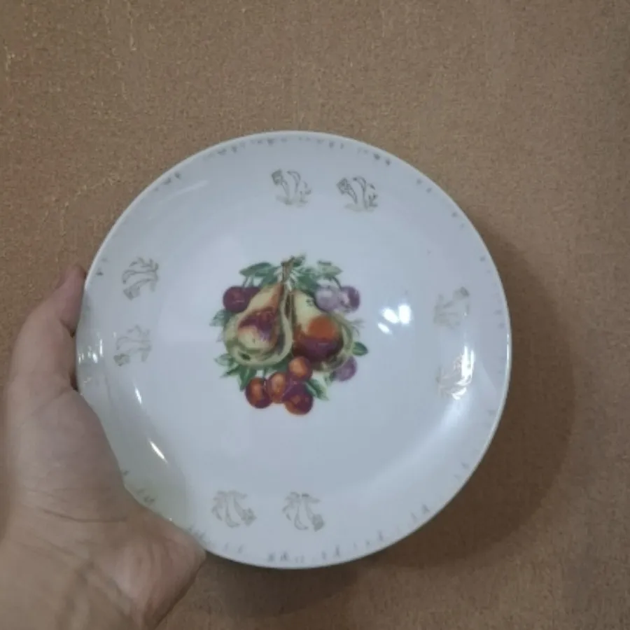 بشقاب دیوار کوب