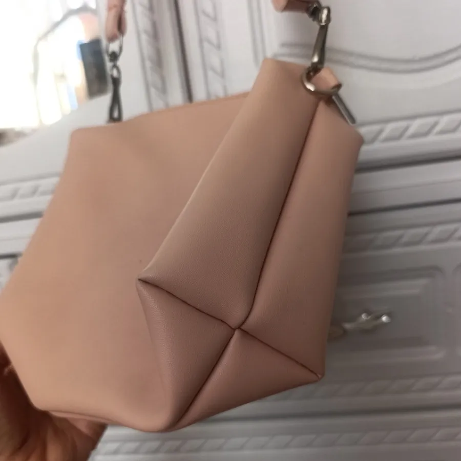 کیف دوشی کالباسی