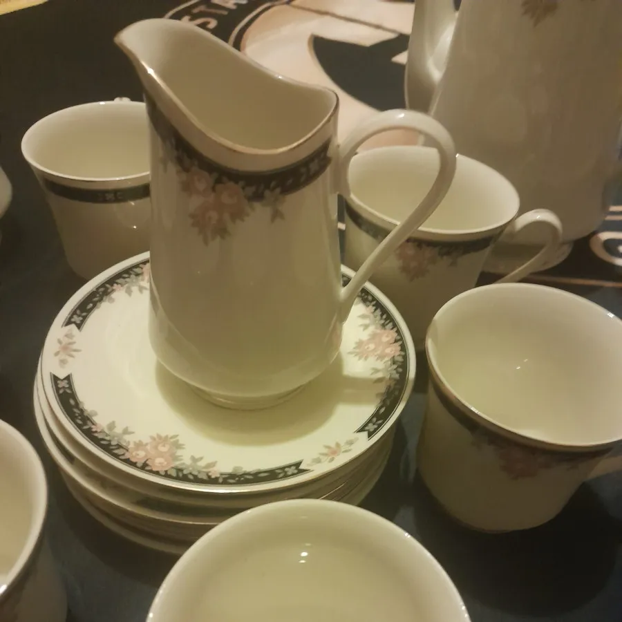 سرویس چای خوری 17 تکه نو