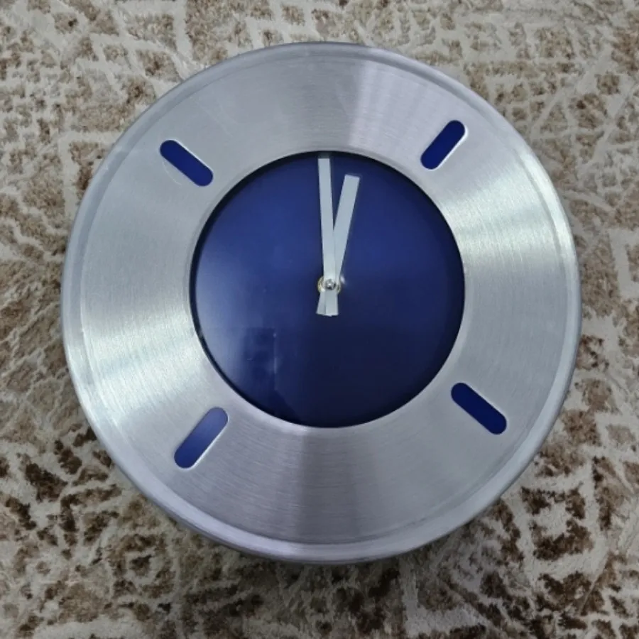 ساعت دیواری فلزی