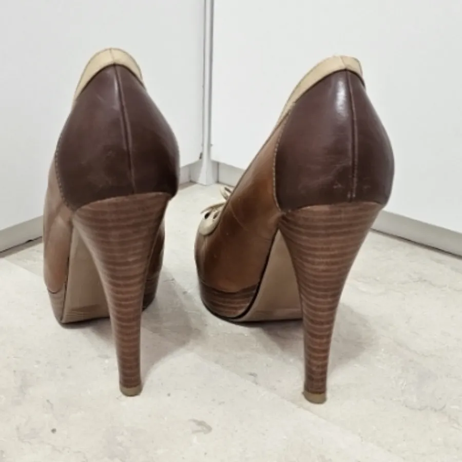 کفش پاشنه بلند