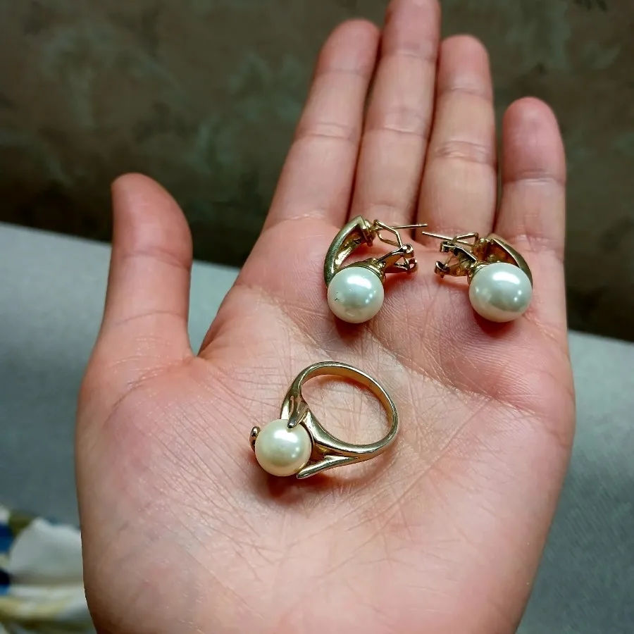 انگشتر و گوشواره