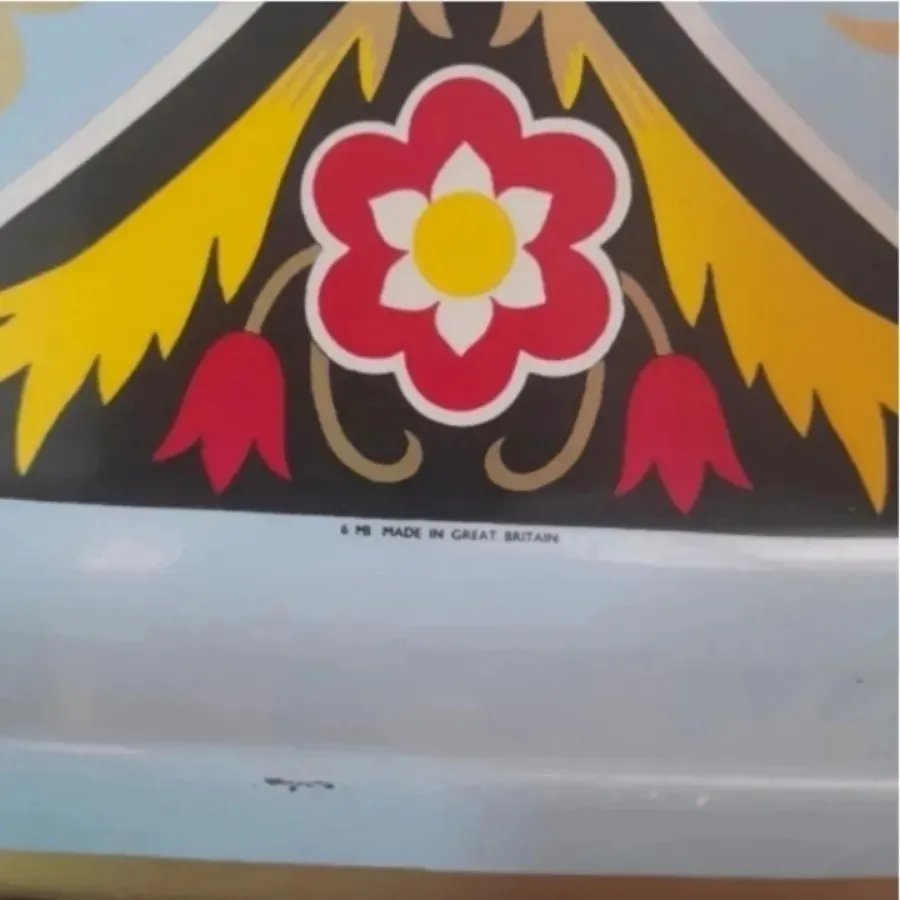 سینی فلزی