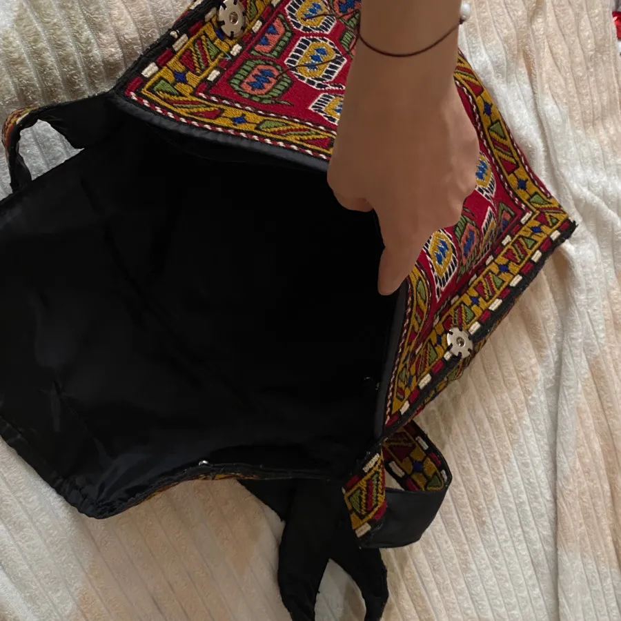 کیف سنتی فرش، صنایع دستی