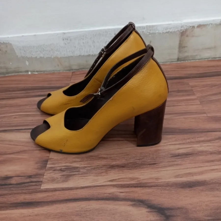 کفش مجلسی پاشنه دار
