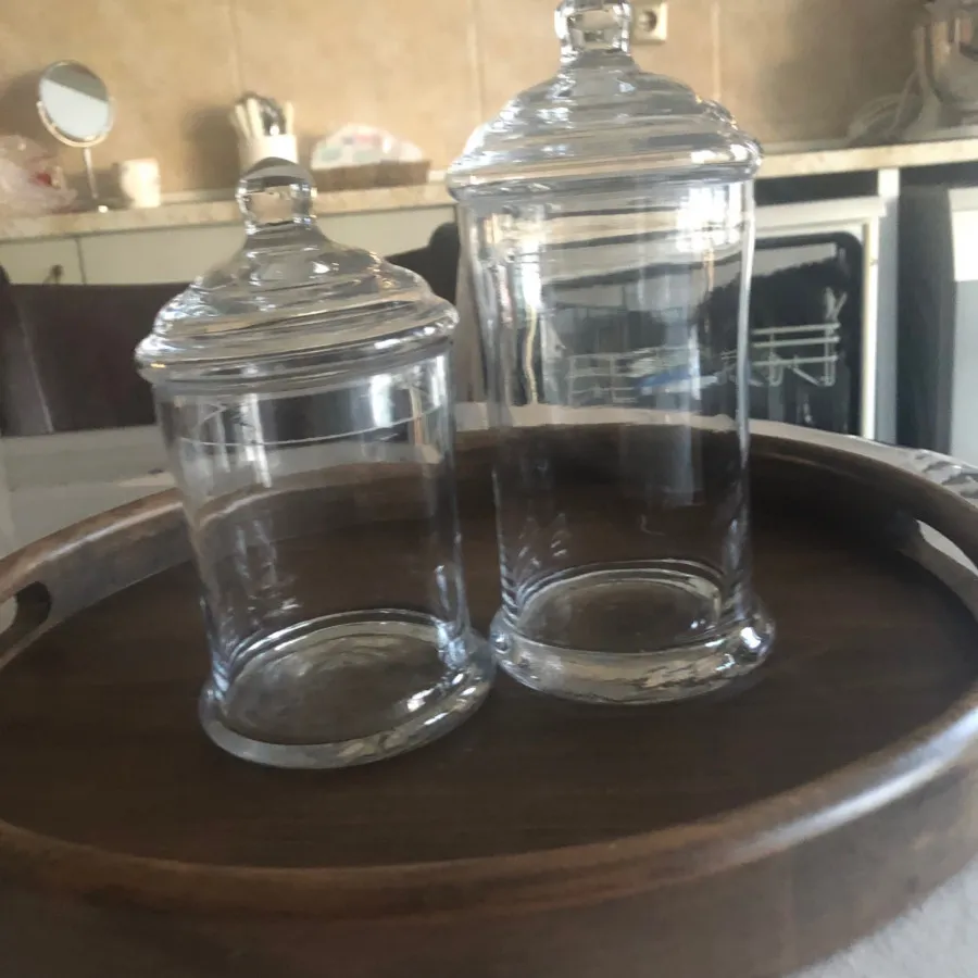 بانکه شیشه ای