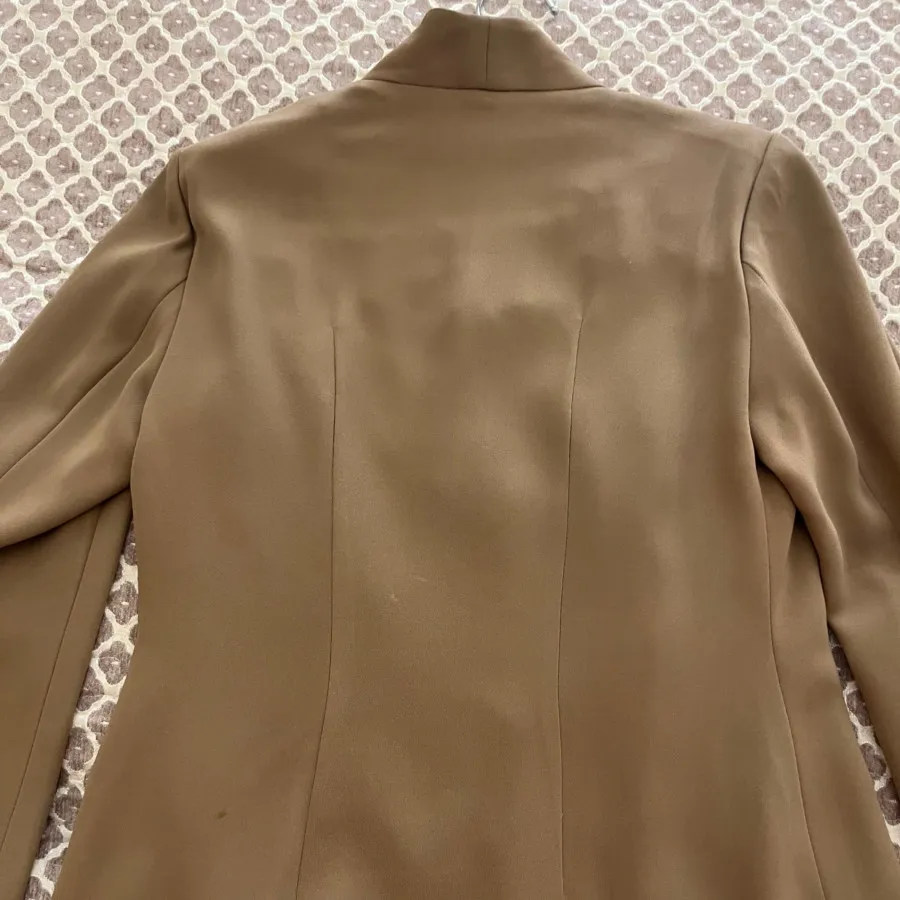 کت و دامن شخصی دوزی شده